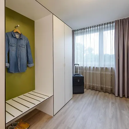 Hotel Congress Mercure An Der Messe 4*