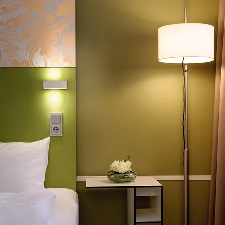 Hotel Congress Mercure An Der Messe 4*