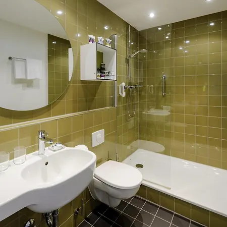 Congress Mercure An Der Messe 4*