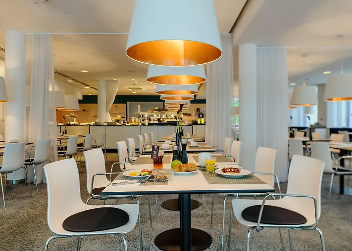 Congress Mercure An Der Messe Hotell 4*