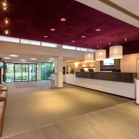 Congress Mercure An Der Messe 4*
