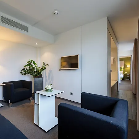 Congress Mercure An Der Messe 4*