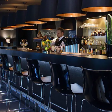Hotel Congress Mercure An Der Messe 4*