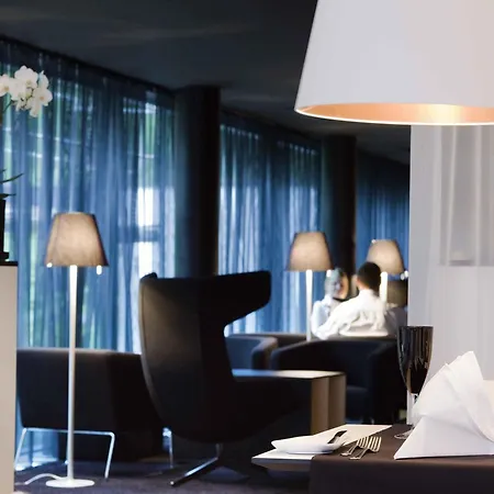 Congress Mercure An Der Messe Hotel 4*