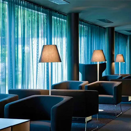 Congress Mercure An Der Messe Hotel