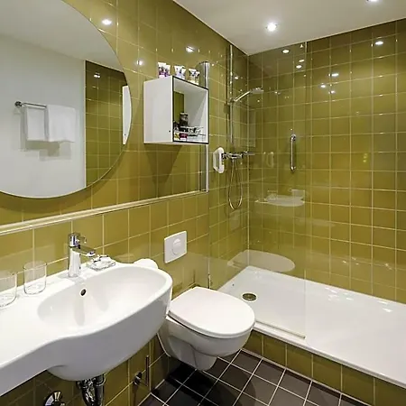 Congress Mercure An Der Messe 4*