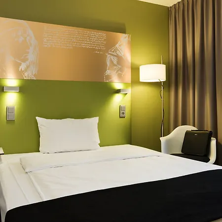 Congress Mercure An Der Messe 4*