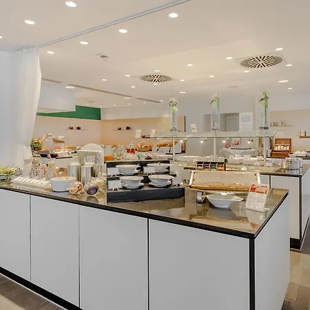 Congress Mercure An Der Messe Отель 4*
